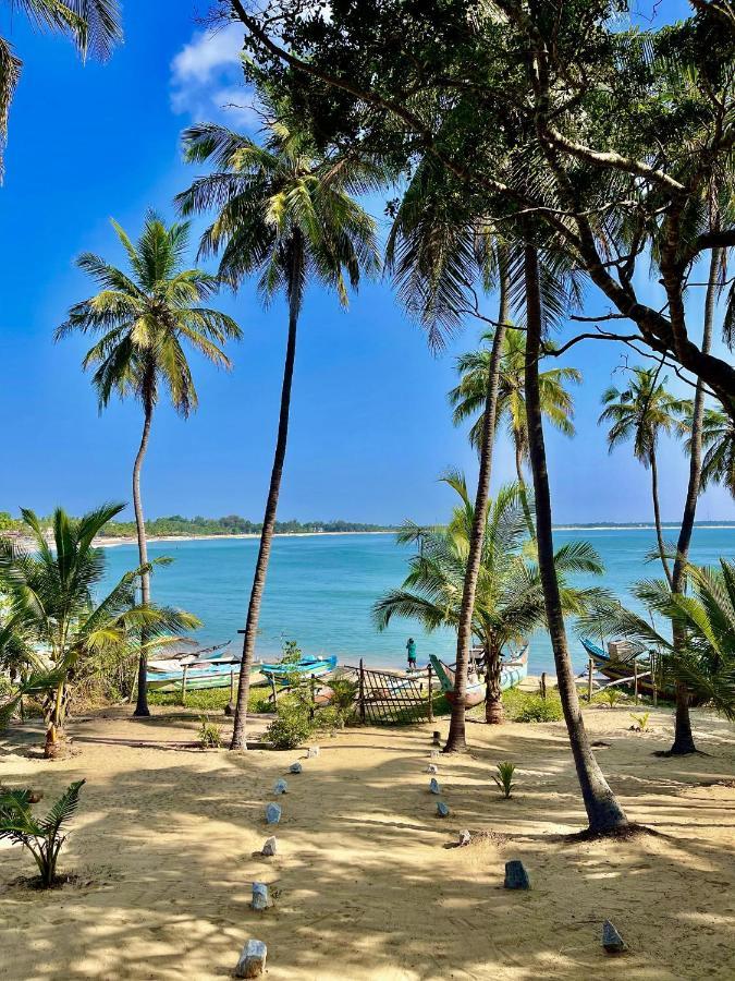 Lazy Bay Hotel Arugam Bay Exterior photo