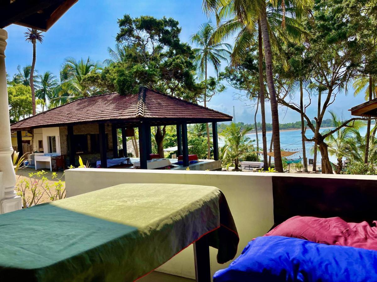 Lazy Bay Hotel Arugam Bay Exterior photo