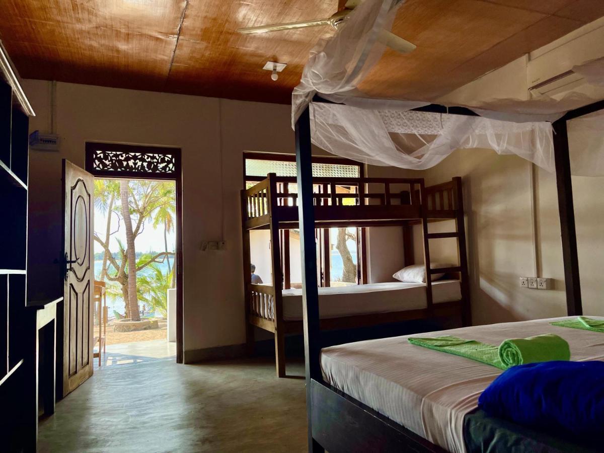 Lazy Bay Hotel Arugam Bay Exterior photo